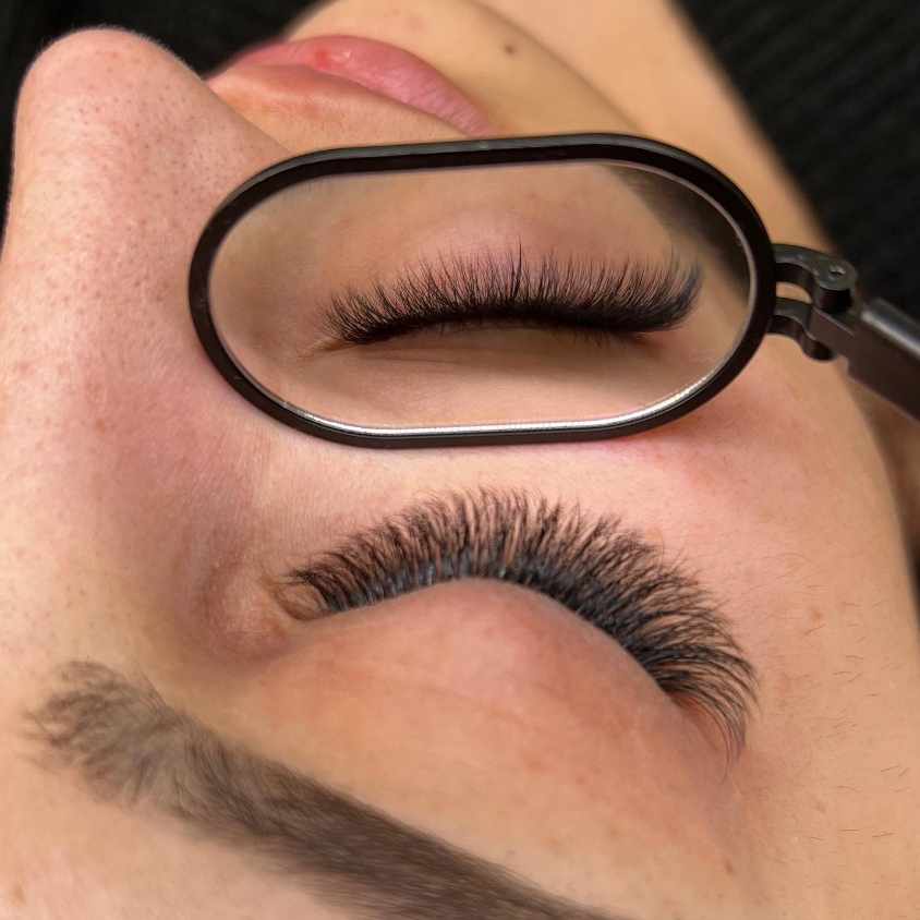 Wimpernverlängerung in Schweinfurt